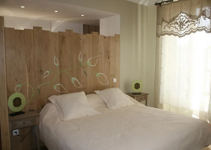 فندق مبيت وإفطار Lou Castet De Lussolle - D'hotes