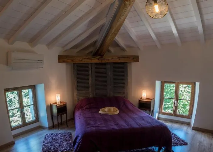 Lou Castet De Lussolle - D'hotes 4*