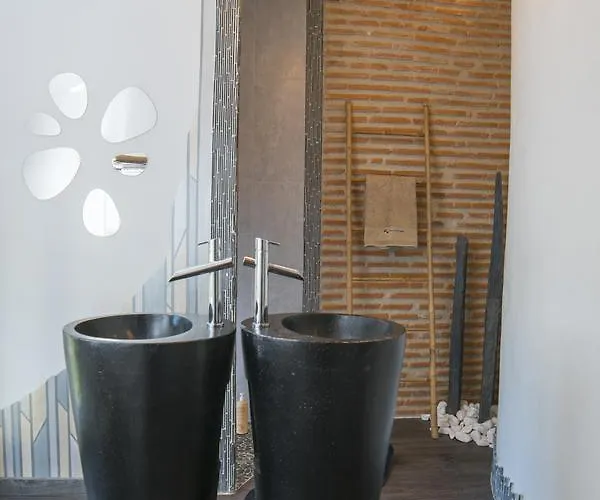 Lou Castet De Lussolle - D'hotes فندق مبيت وإفطار 4*